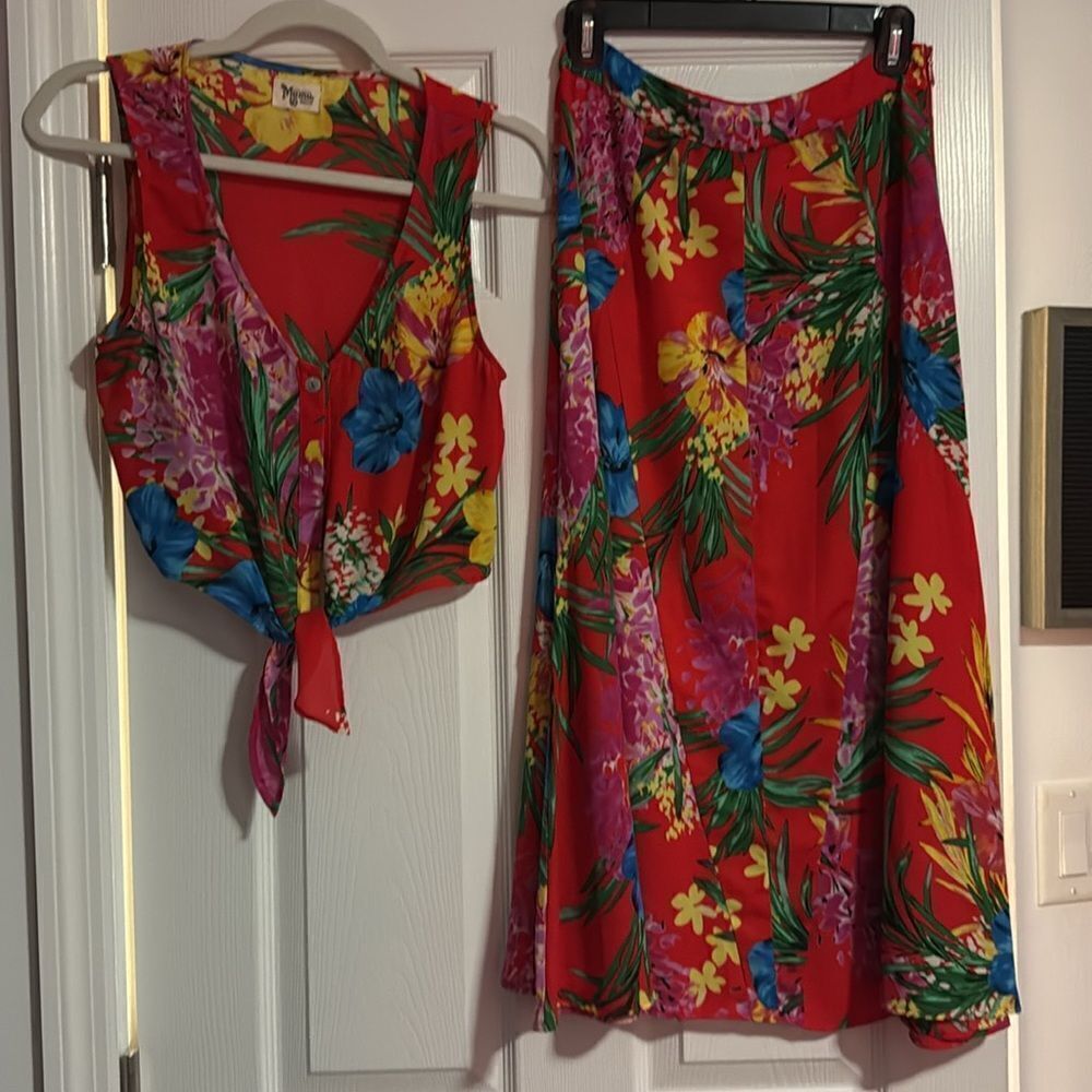 BRAND NEW - Show Me Your Mumu Skirt Set - Red Floral Hawaiian Set - Medium